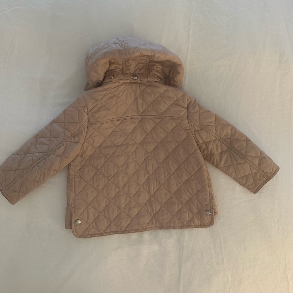 Burberry girls classic coat with detachable hoodie - Picture 6 of 16